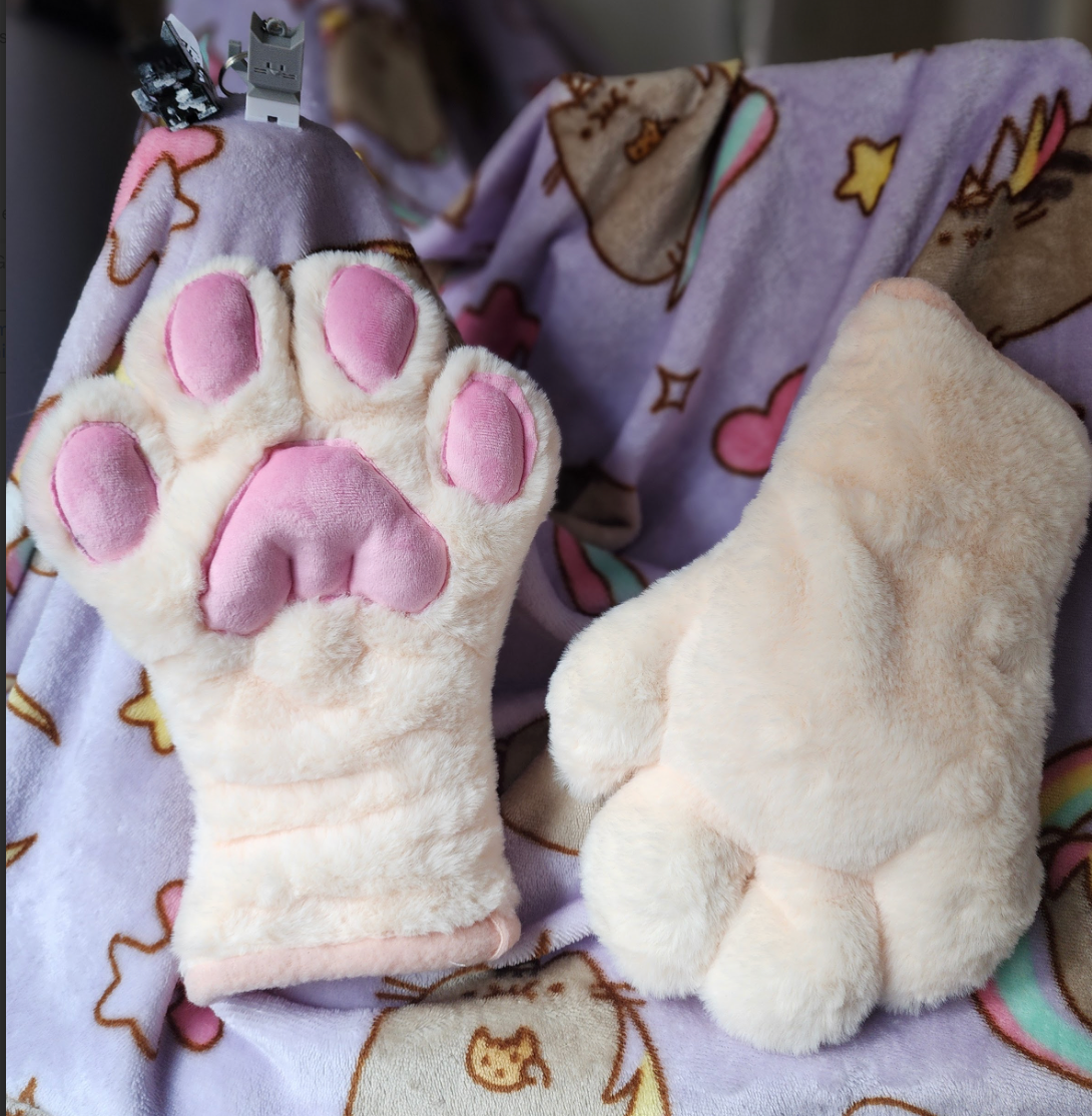 Hand Made Furry Cat Gloves - Image 7